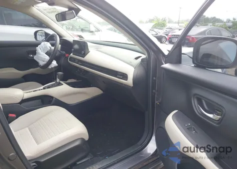 2024 Honda Hr-V Awd Lx z USA, uszkodzony, nr VIN 3CZRZ2H30RM736092